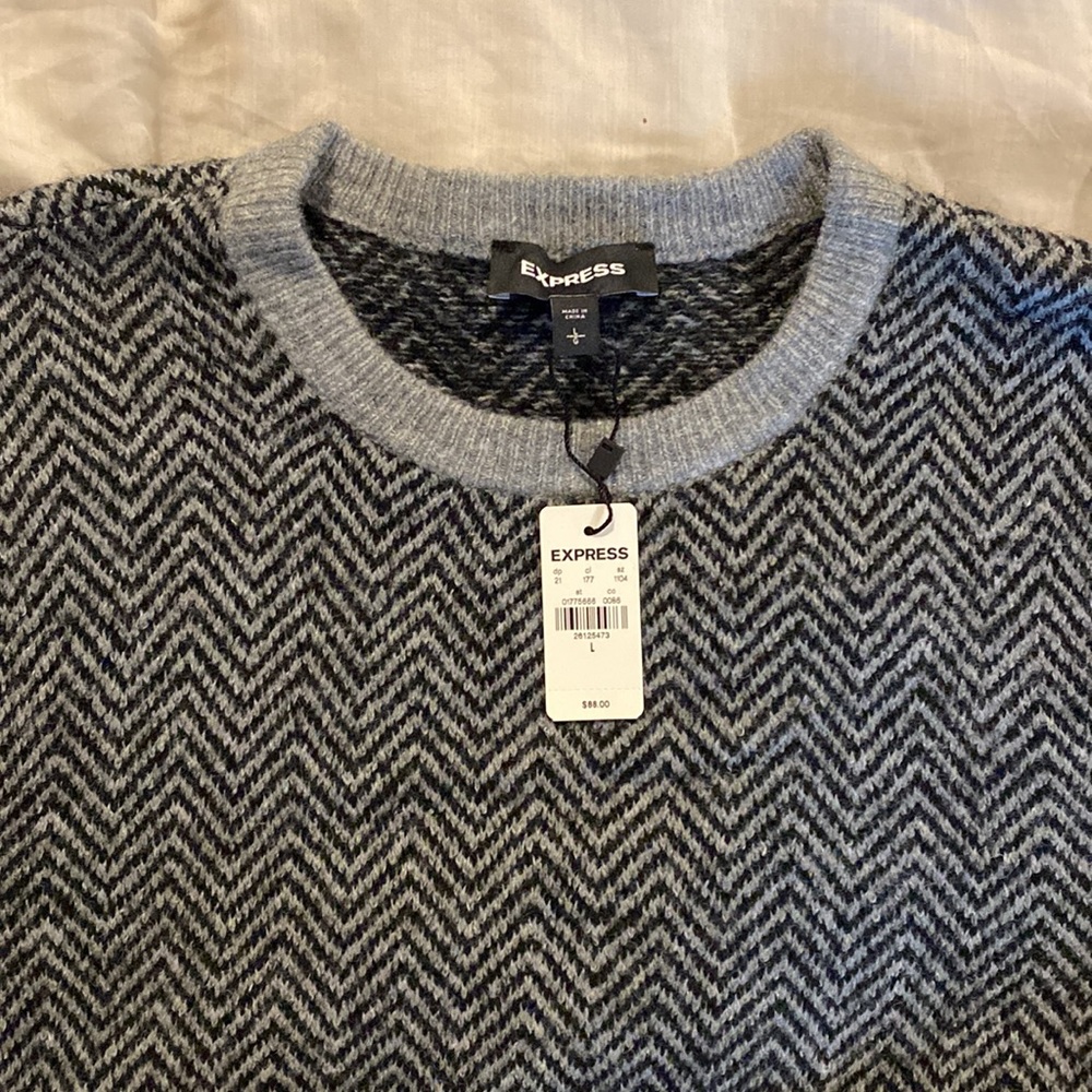 Express sweater - Picture 2 of 2